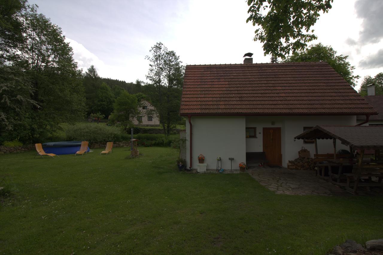 Orange House Lodge *