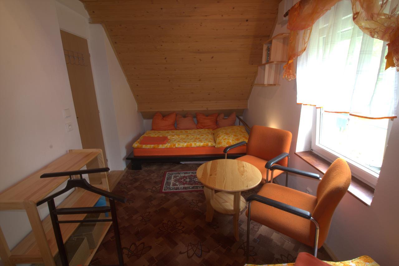 Lodge Orange House