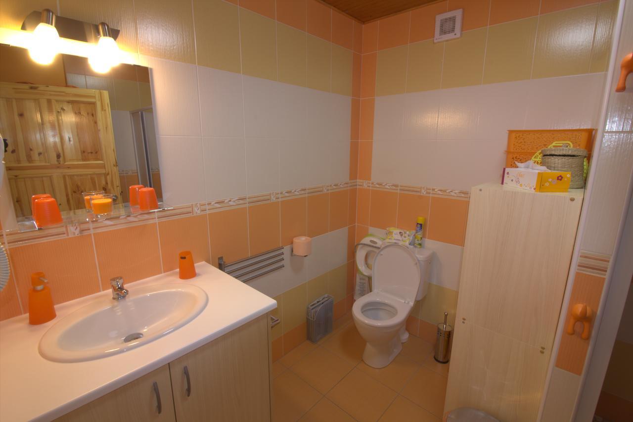 Lodge Orange House *