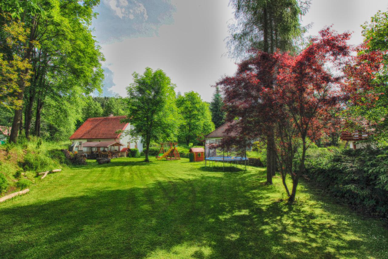 Lodge Orange House